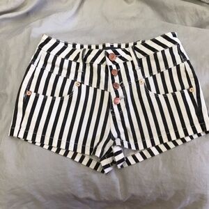 Kendall & Kylie High Waisted Shorts 0